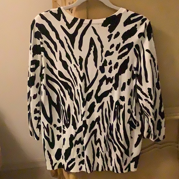 Cardigan Zebra print by Designers original size L  Black & white great c… - Picture 2 of 8